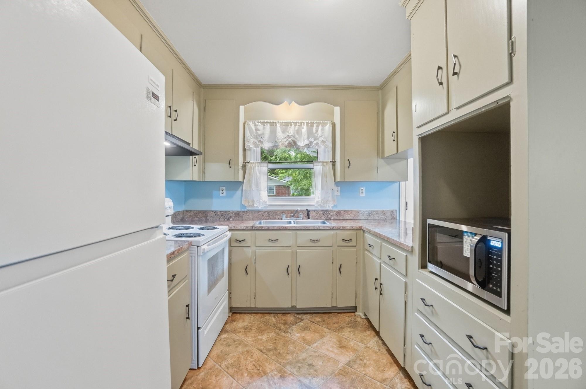 6239 Netherwood Drive