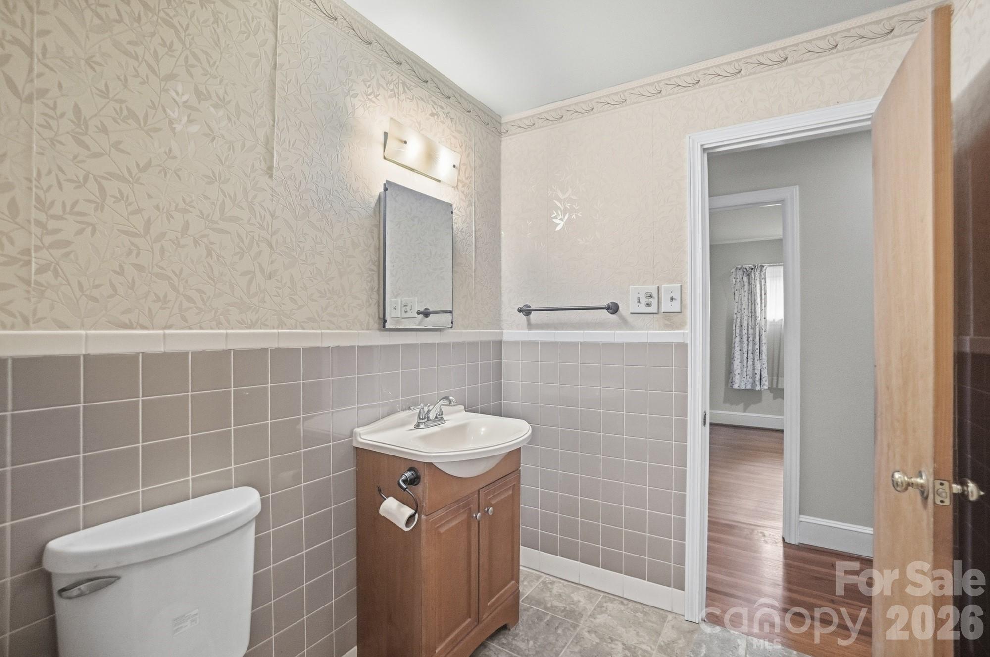6239 Netherwood Drive