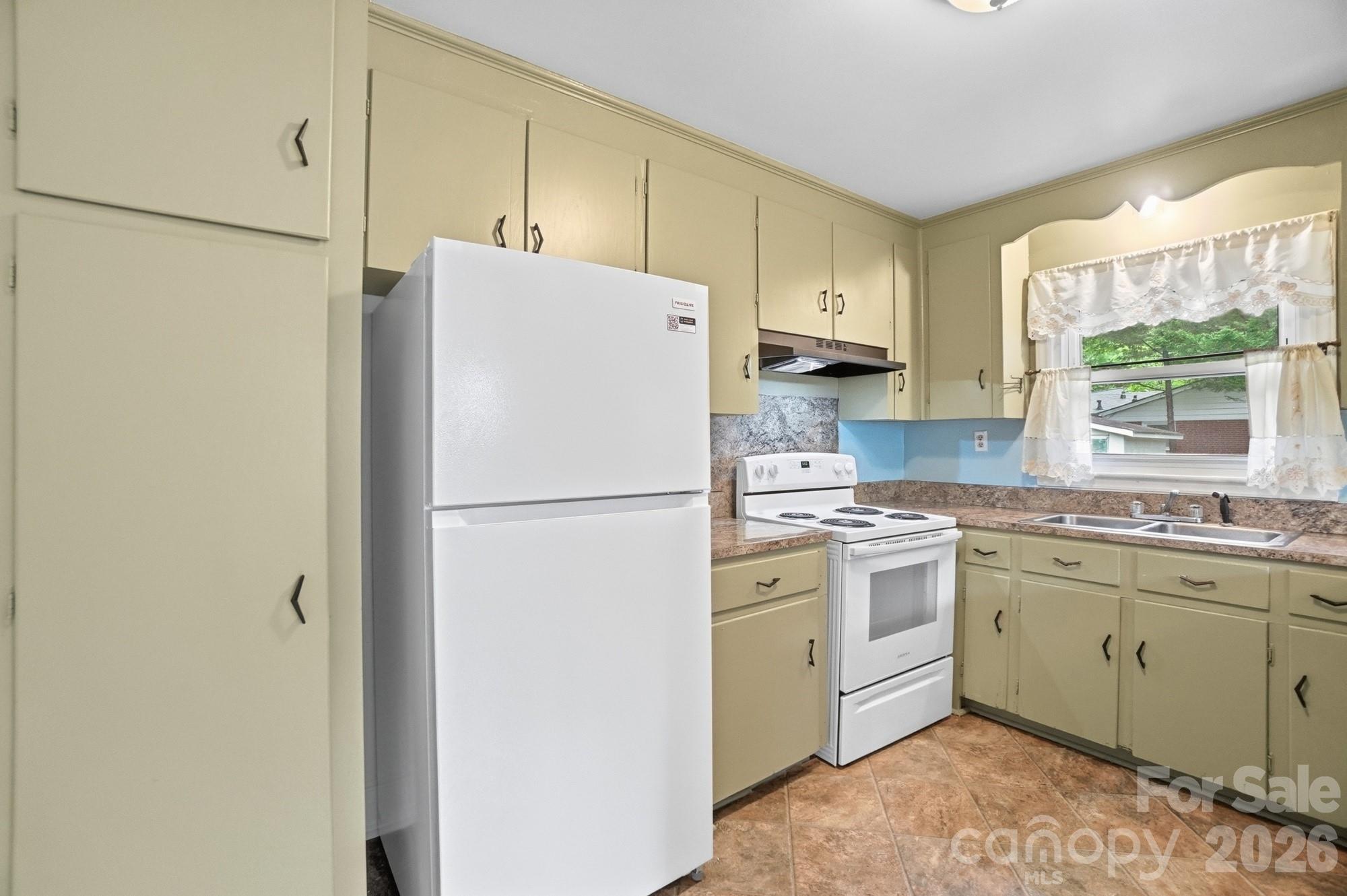 6239 Netherwood Drive