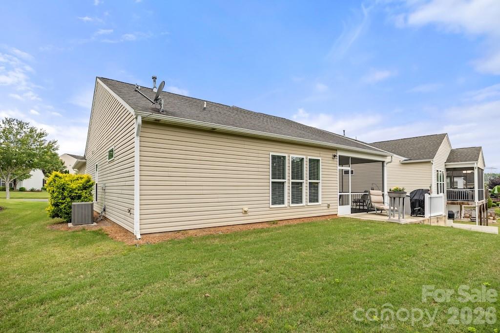 7020 Kitty Hawk Lane