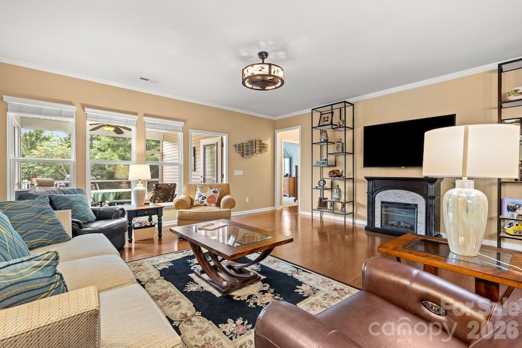 7020 Kitty Hawk Lane