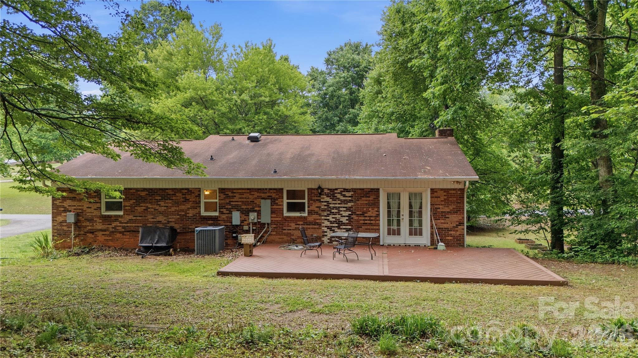 1959 Rock Springs Circle