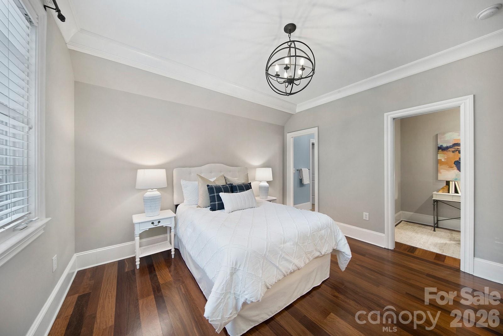 1616 Lookout Circle