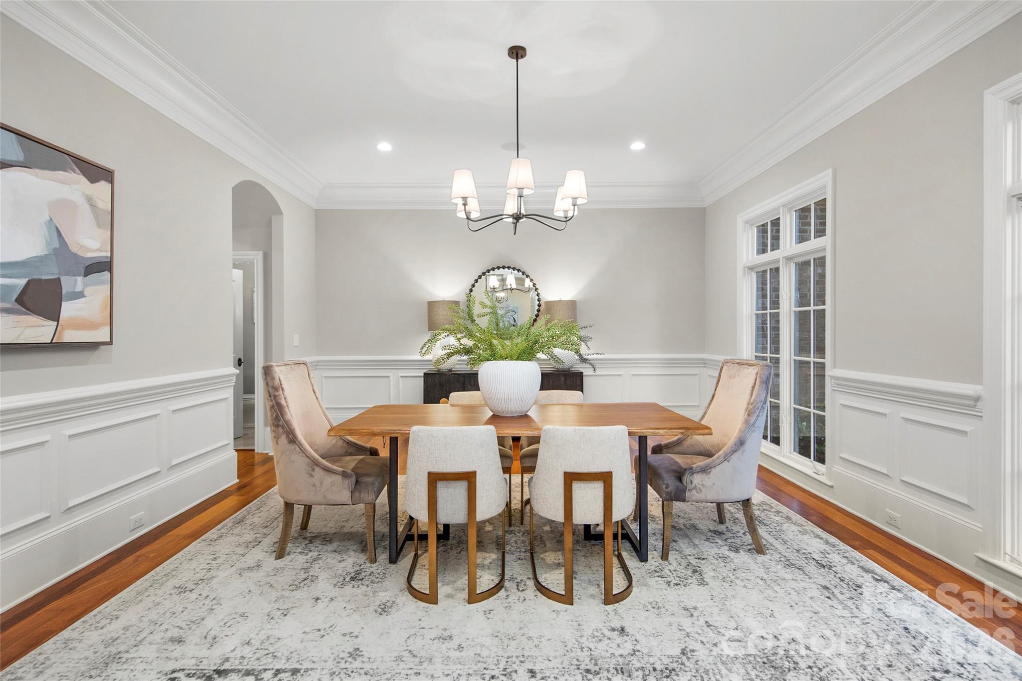 1616 Lookout Circle