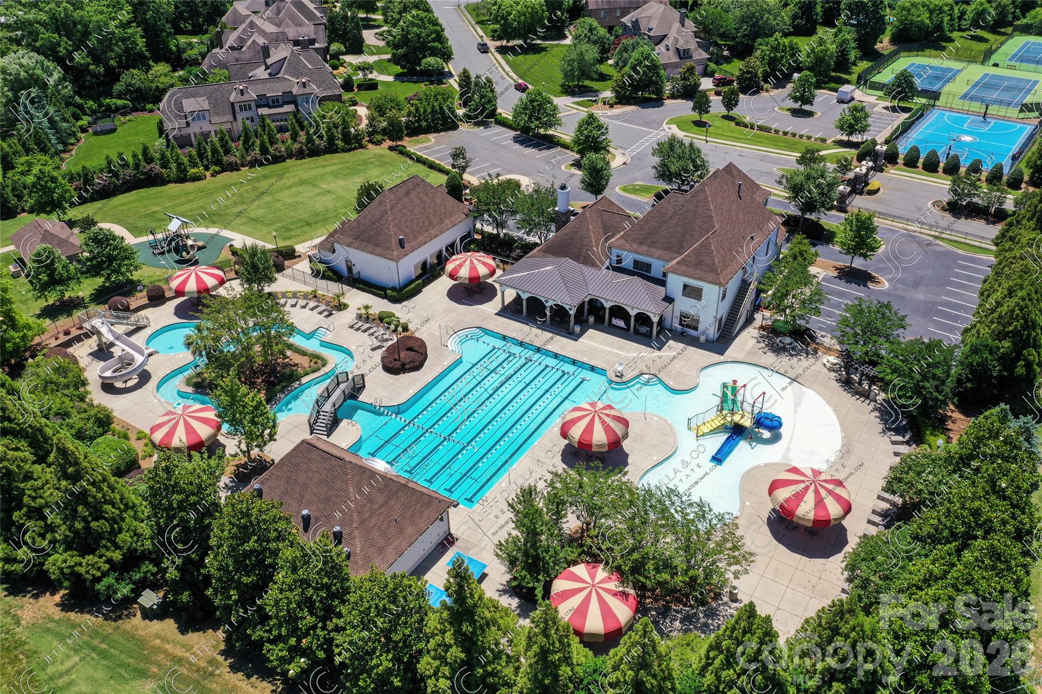 1616 Lookout Circle
