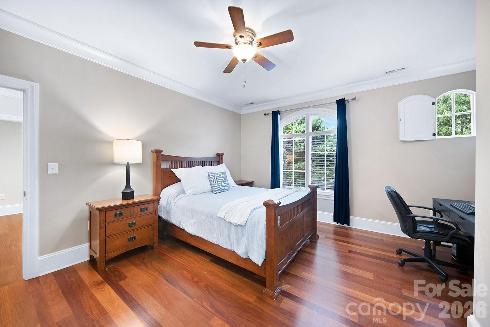 1616 Lookout Circle