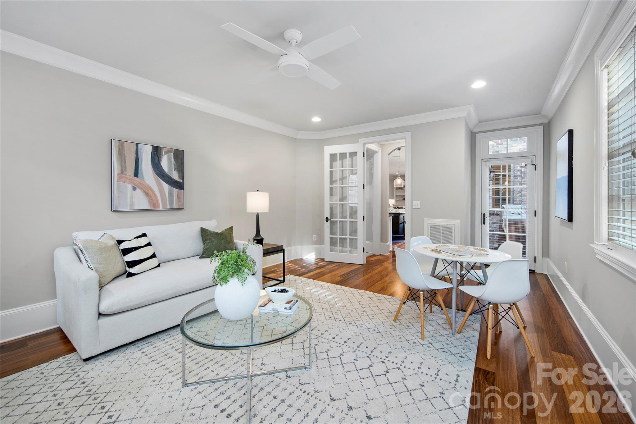 1616 Lookout Circle