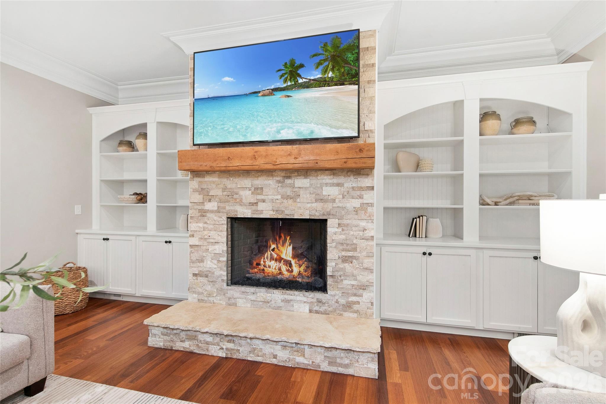 1616 Lookout Circle