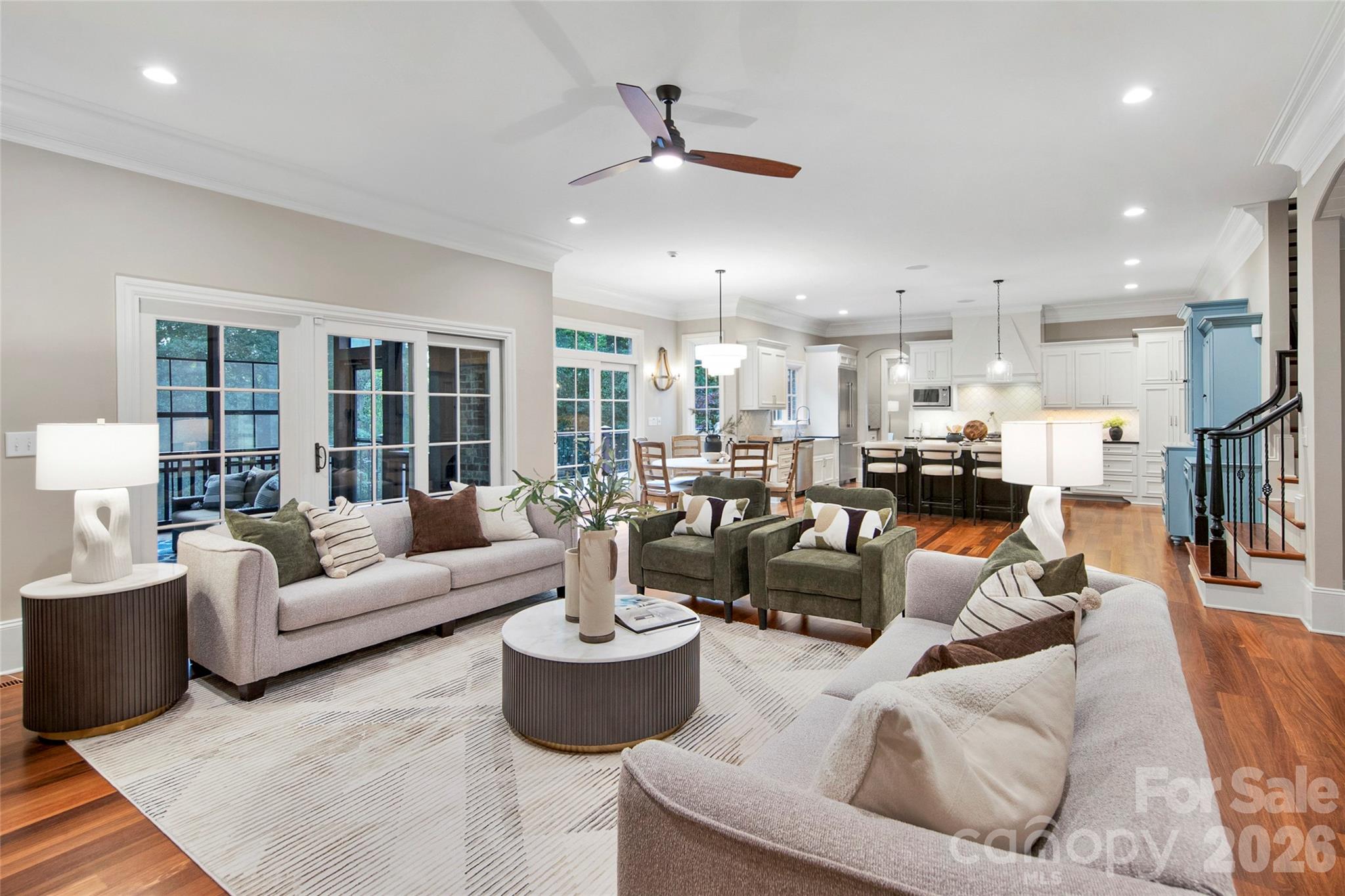 1616 Lookout Circle