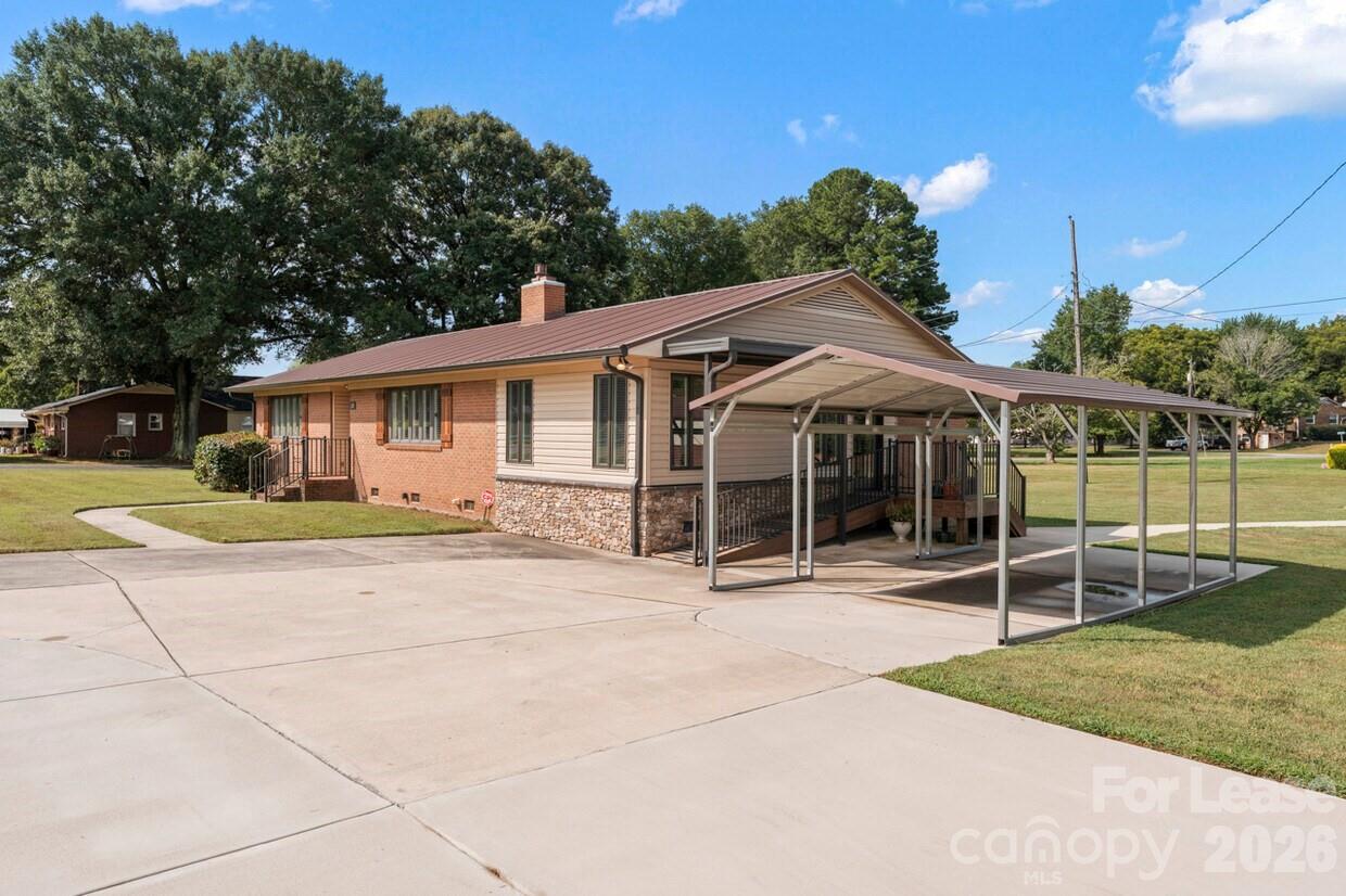 128 Killian Farm Road