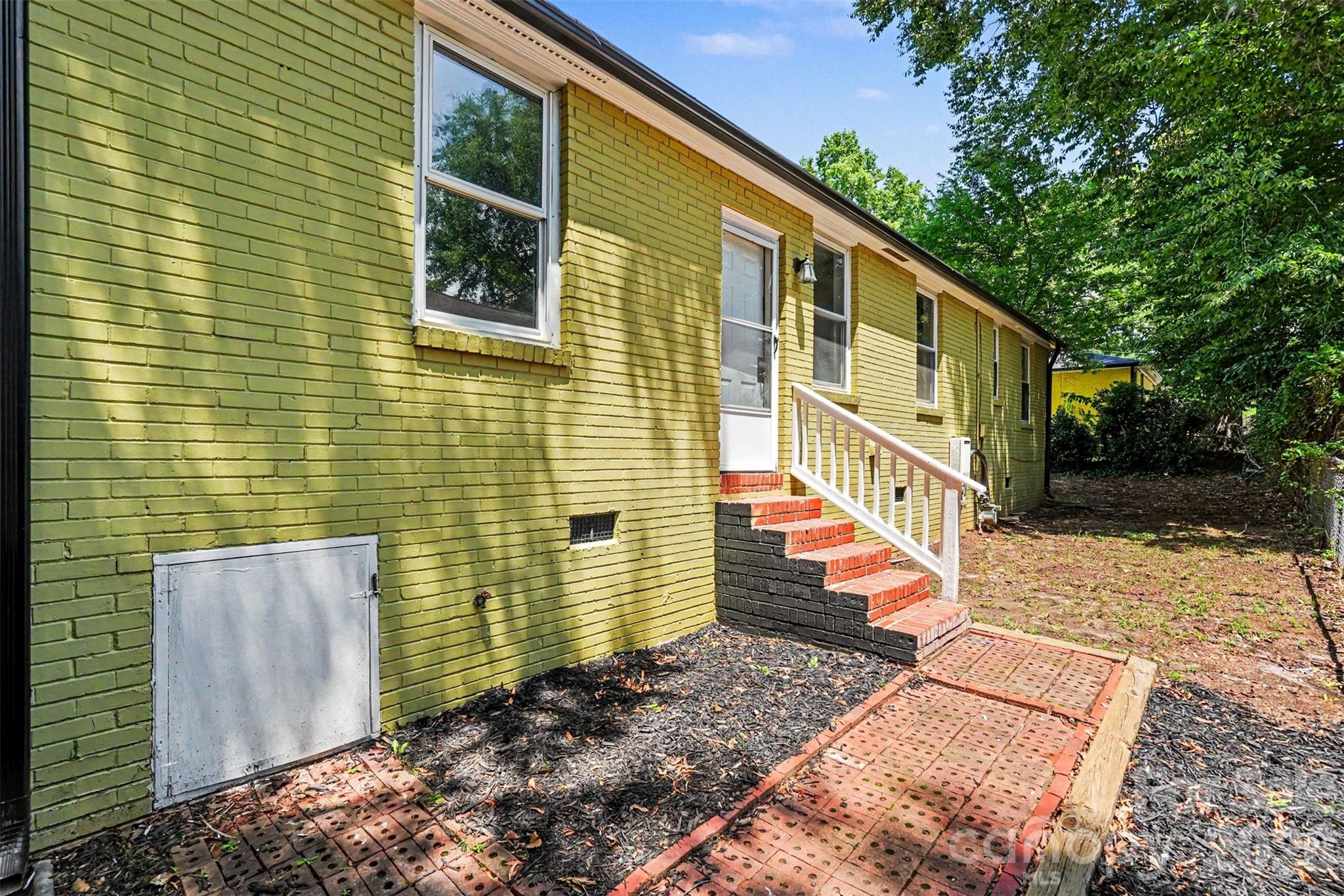 1820 Genesis Park Place