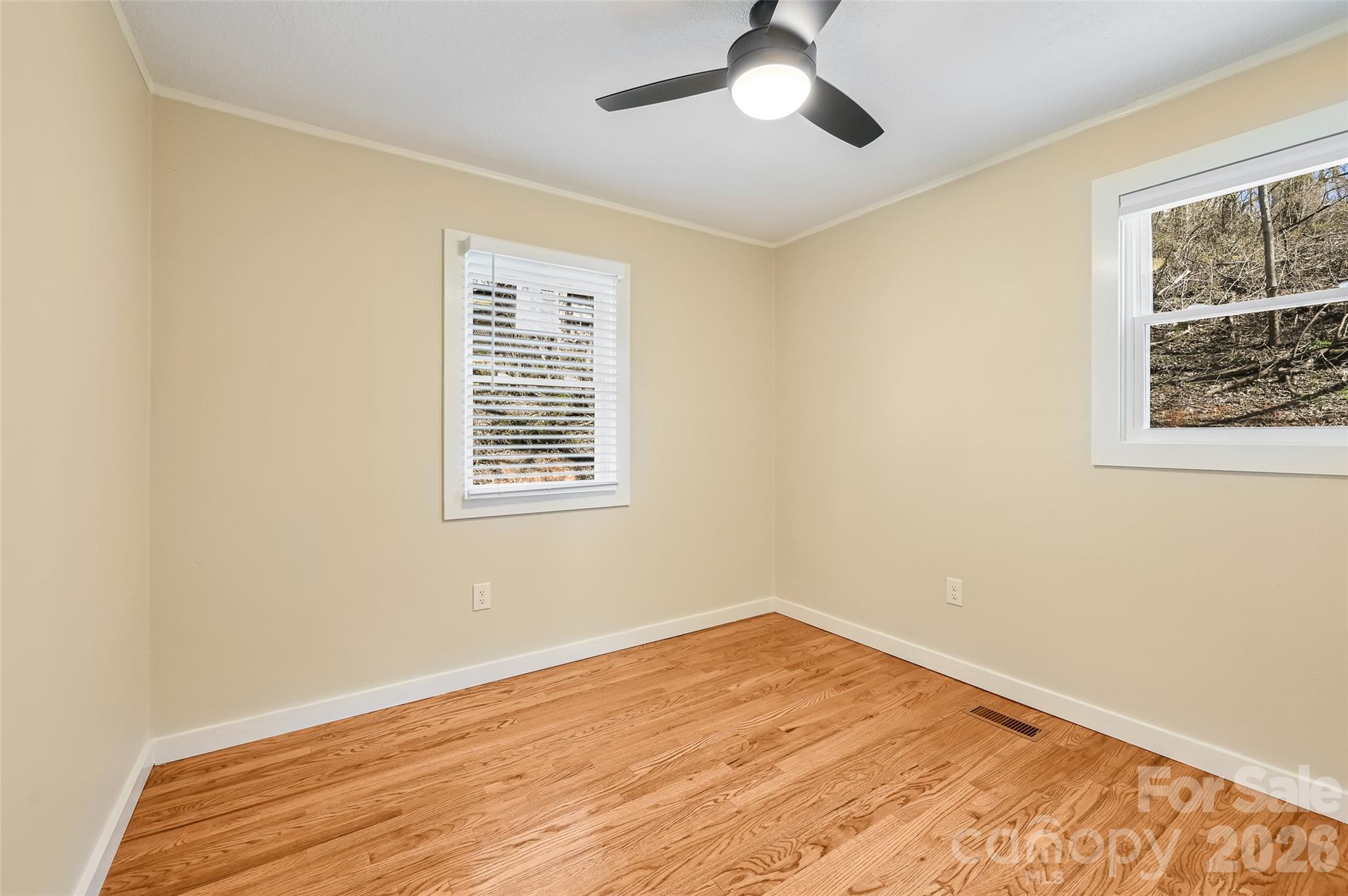 9 Woodfin Avenue