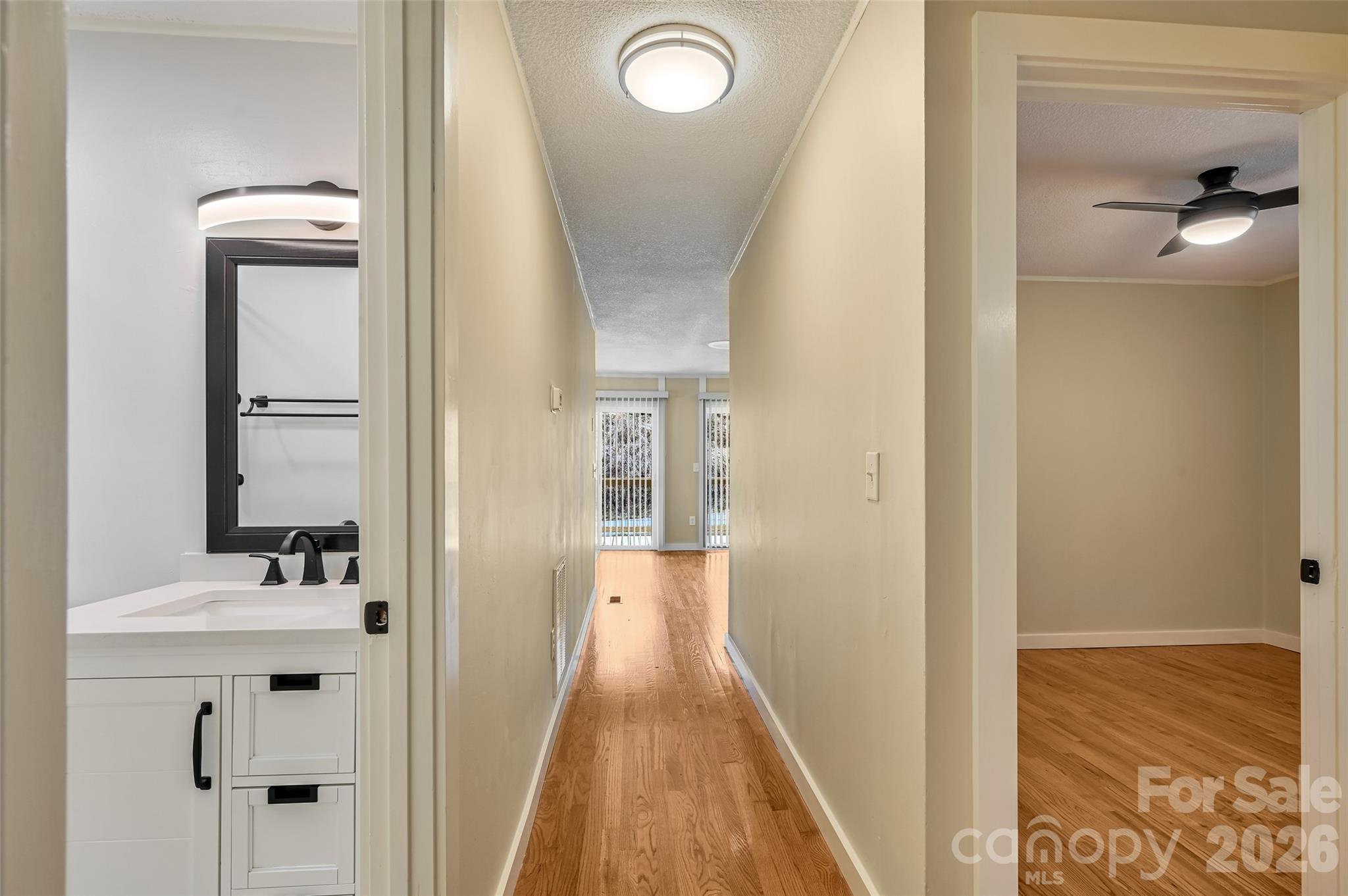 9 Woodfin Avenue