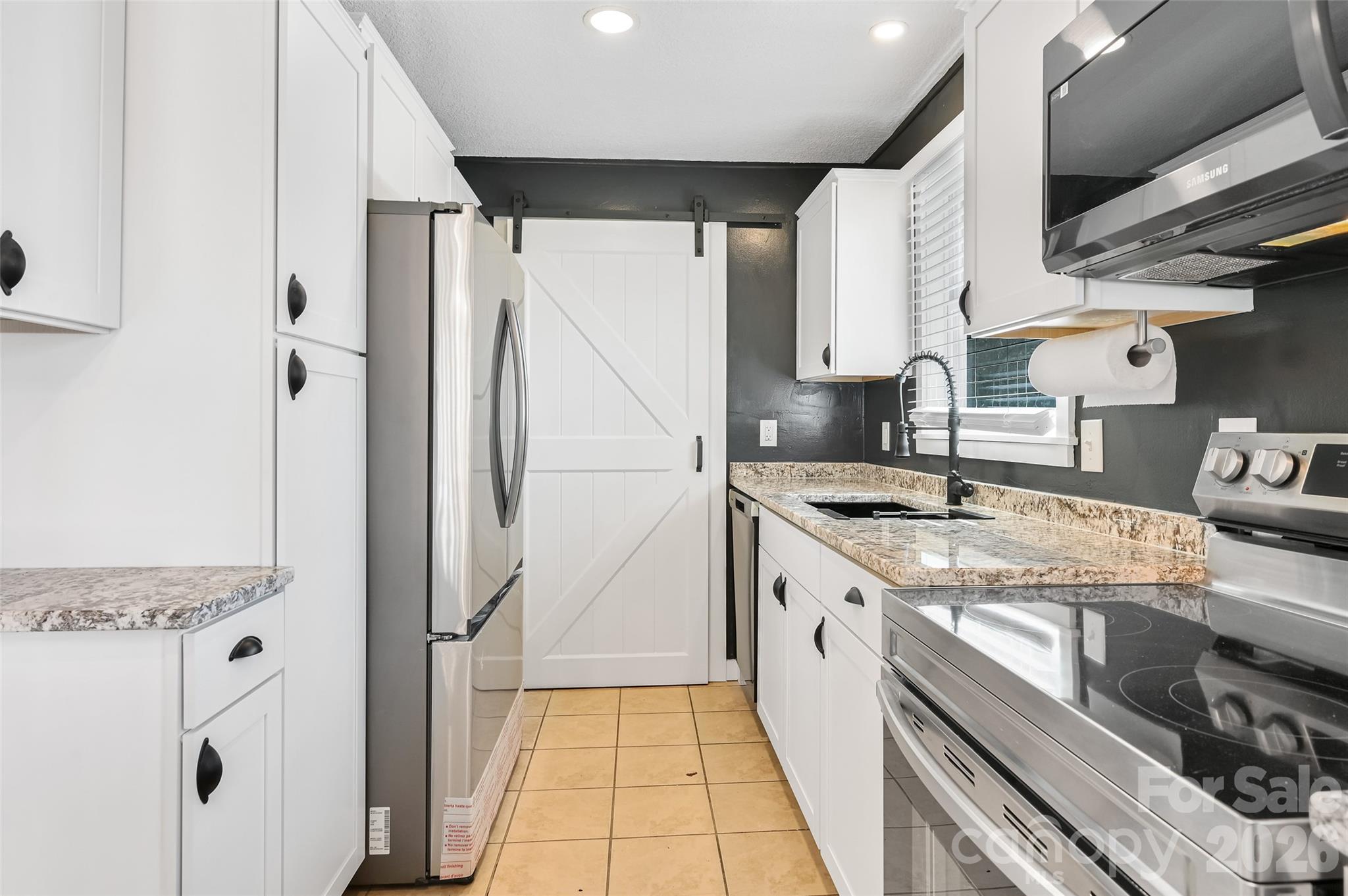 9 Woodfin Avenue