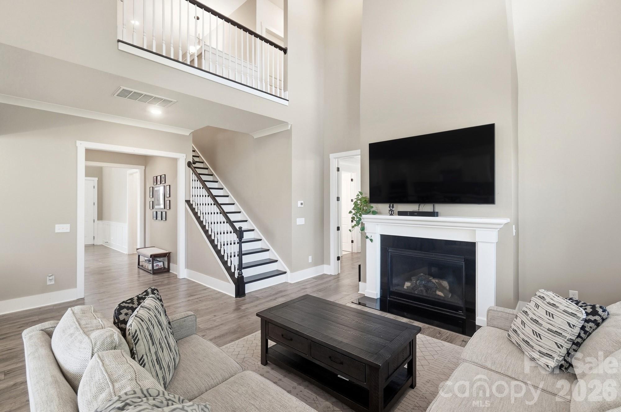 1800 Carrollton Drive