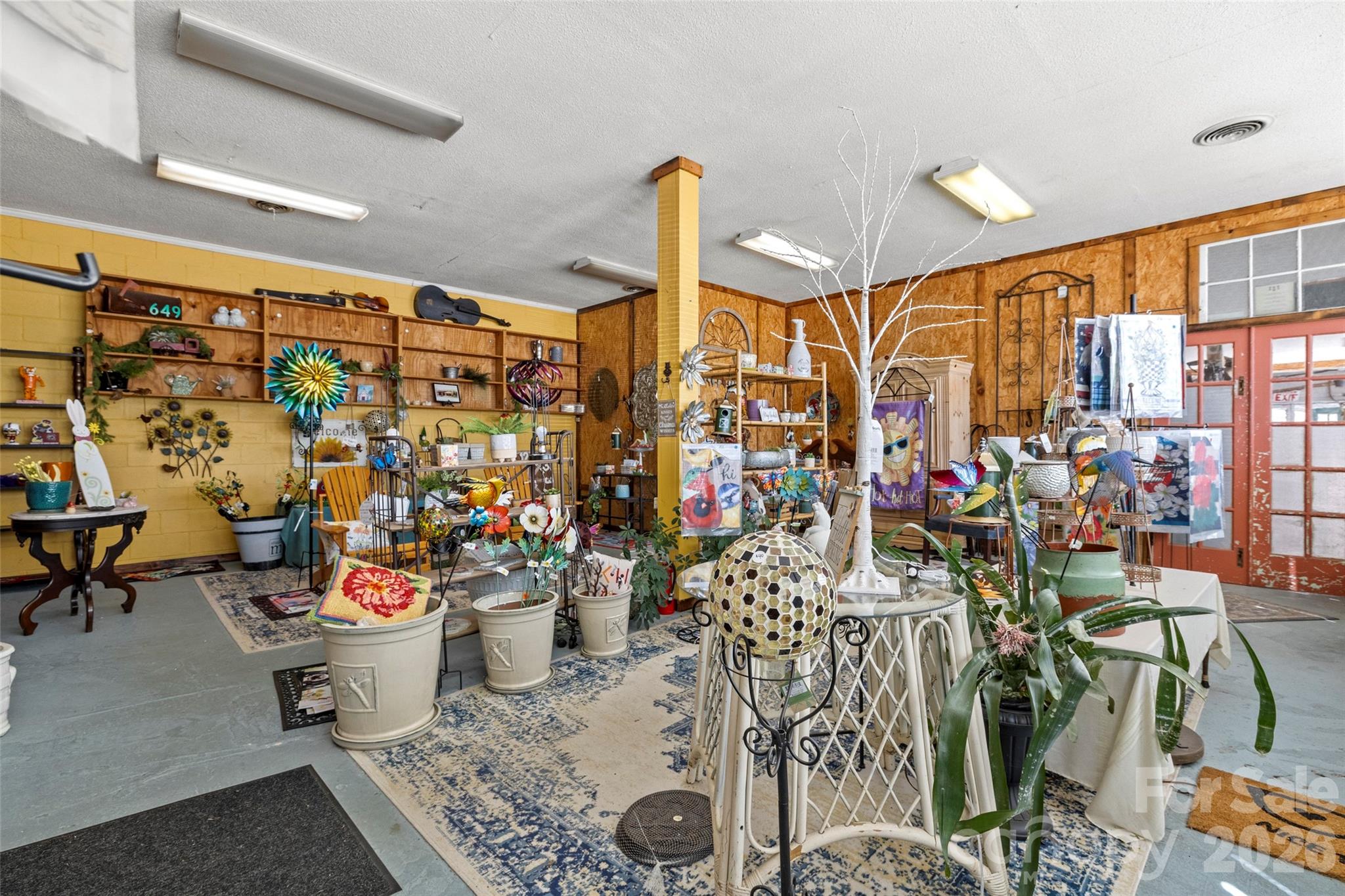 649 Columbia Road