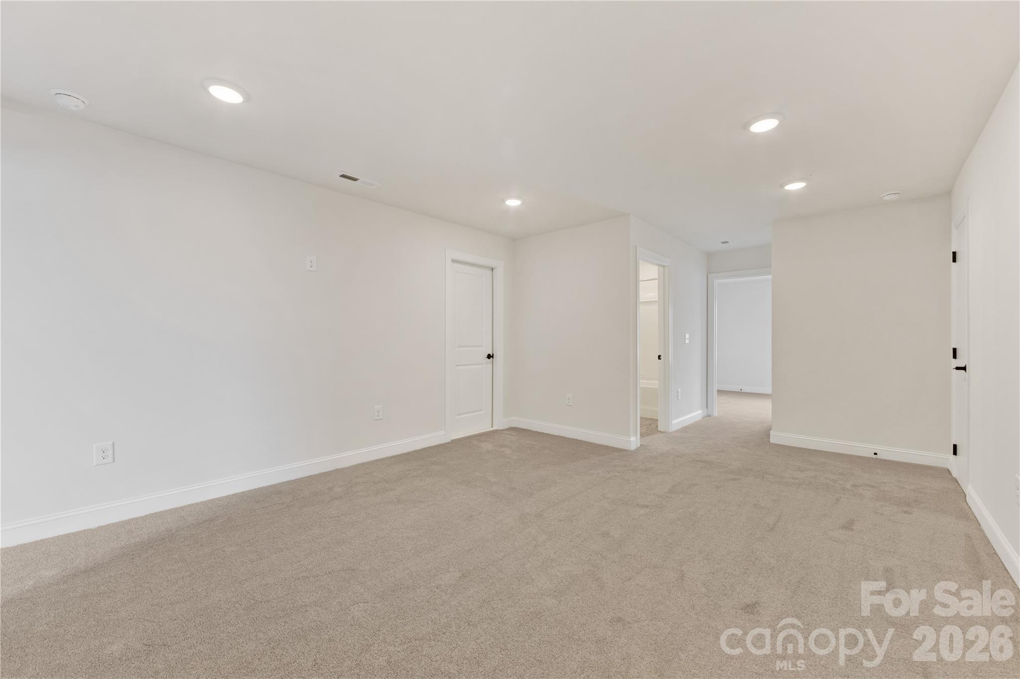 1270 Archer Loop Unit: 30