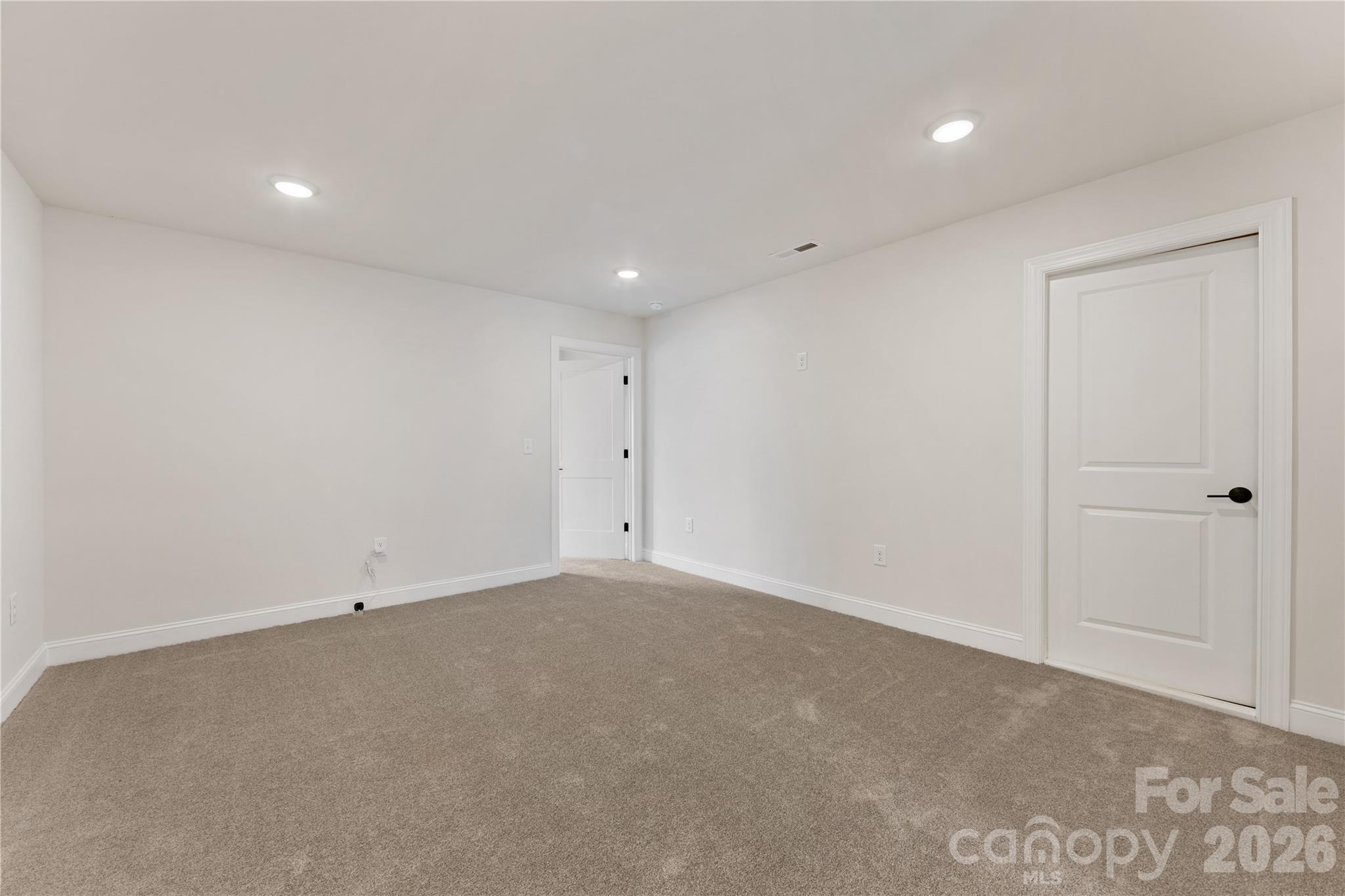 1270 Archer Loop Unit: 30