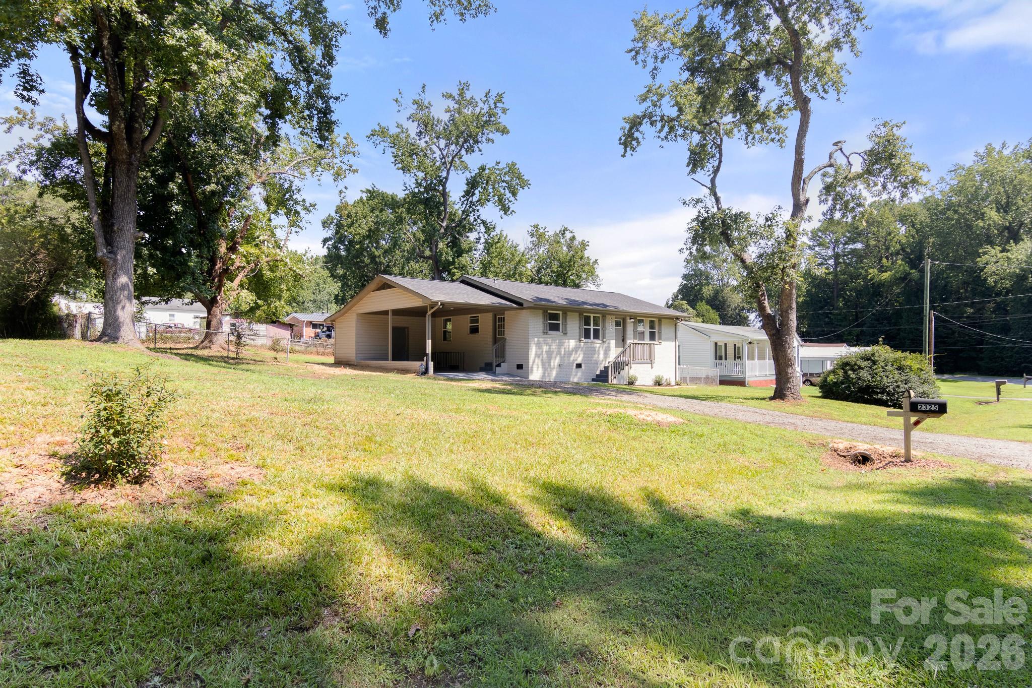 2325 Fowler Street