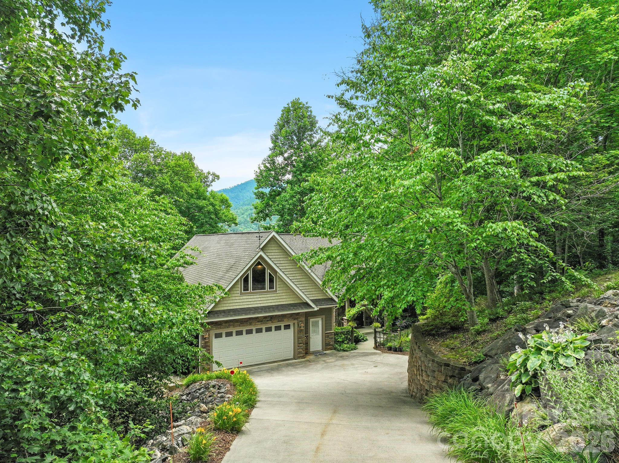 522 Silver Hawk Lane