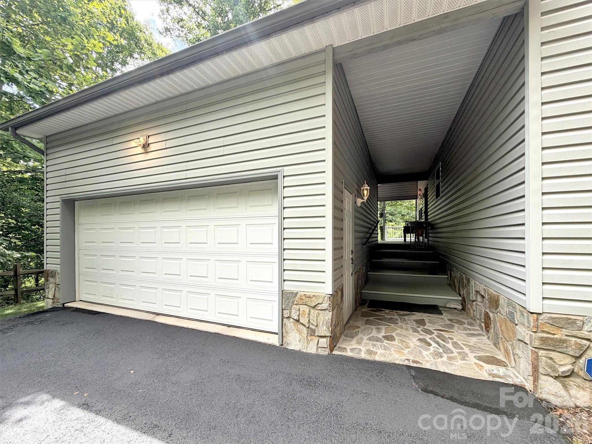 33 Buttercup Place