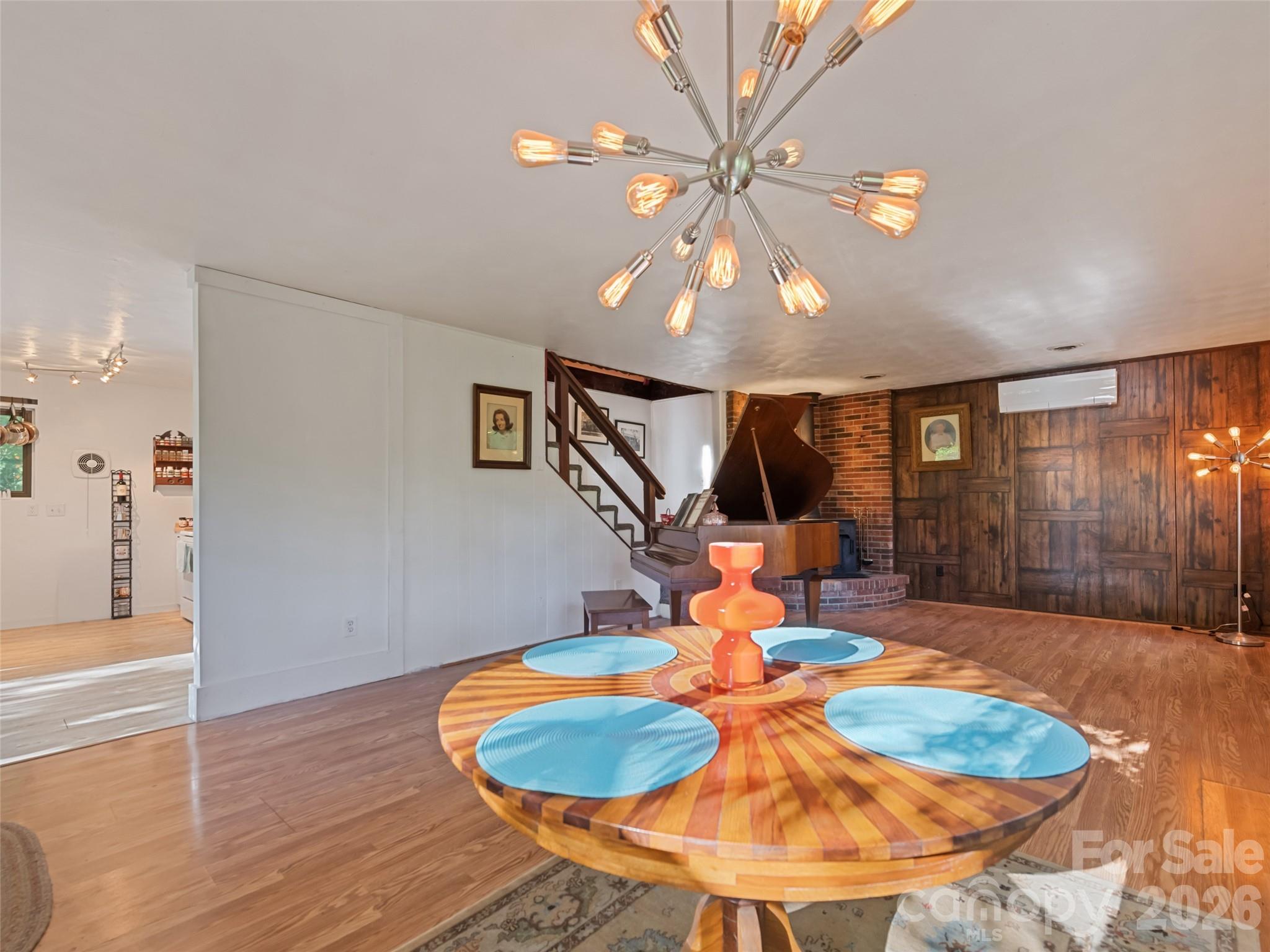 33 Wenlock Way