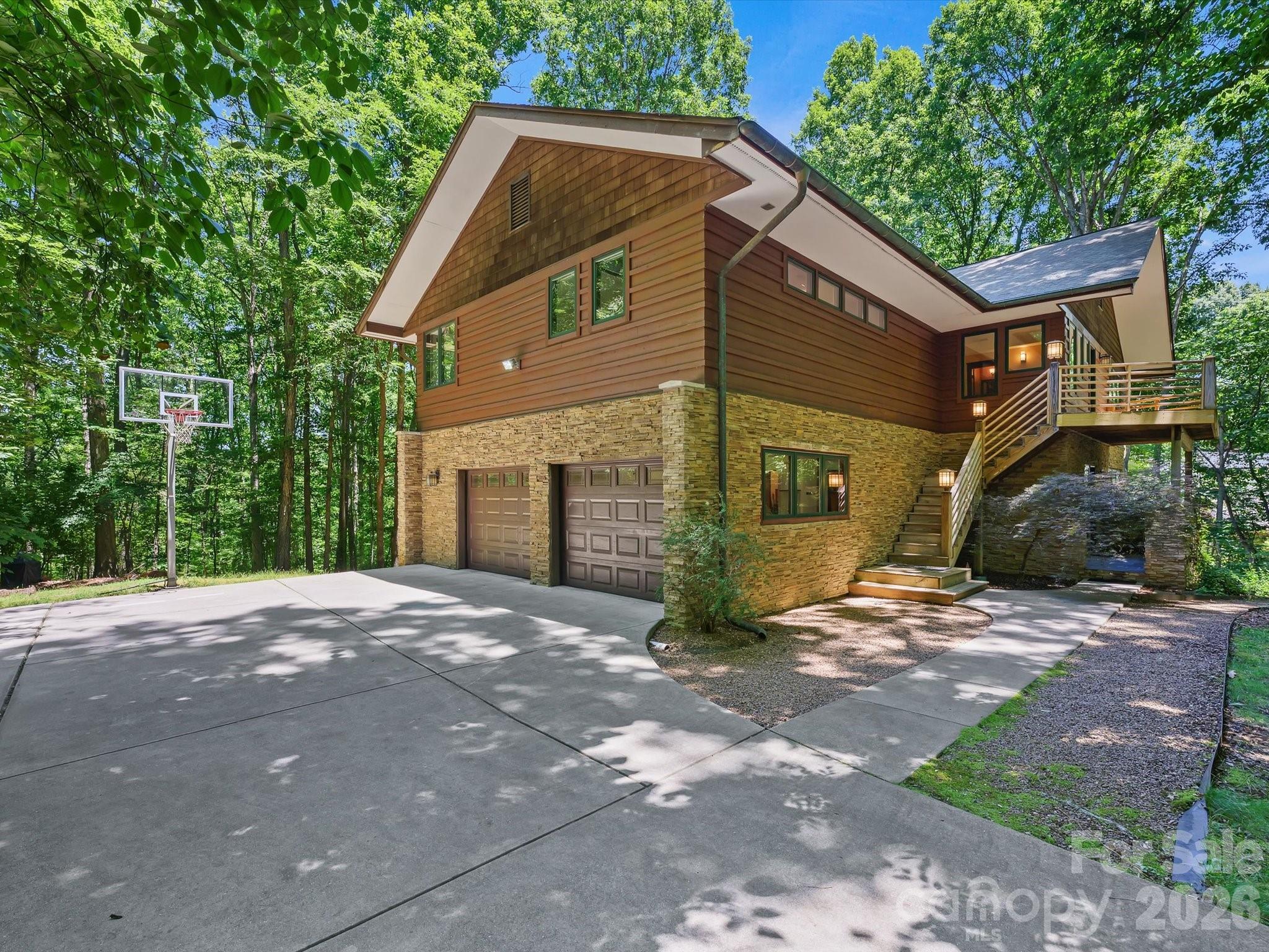 17928 Pages Pond Court