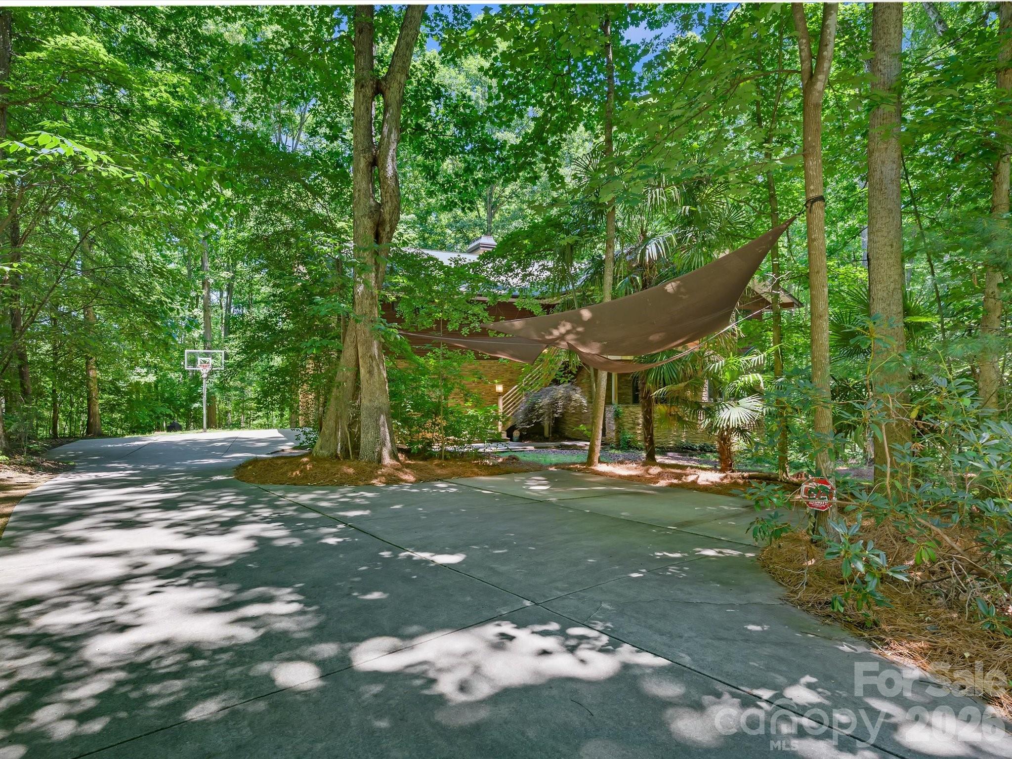 17928 Pages Pond Court