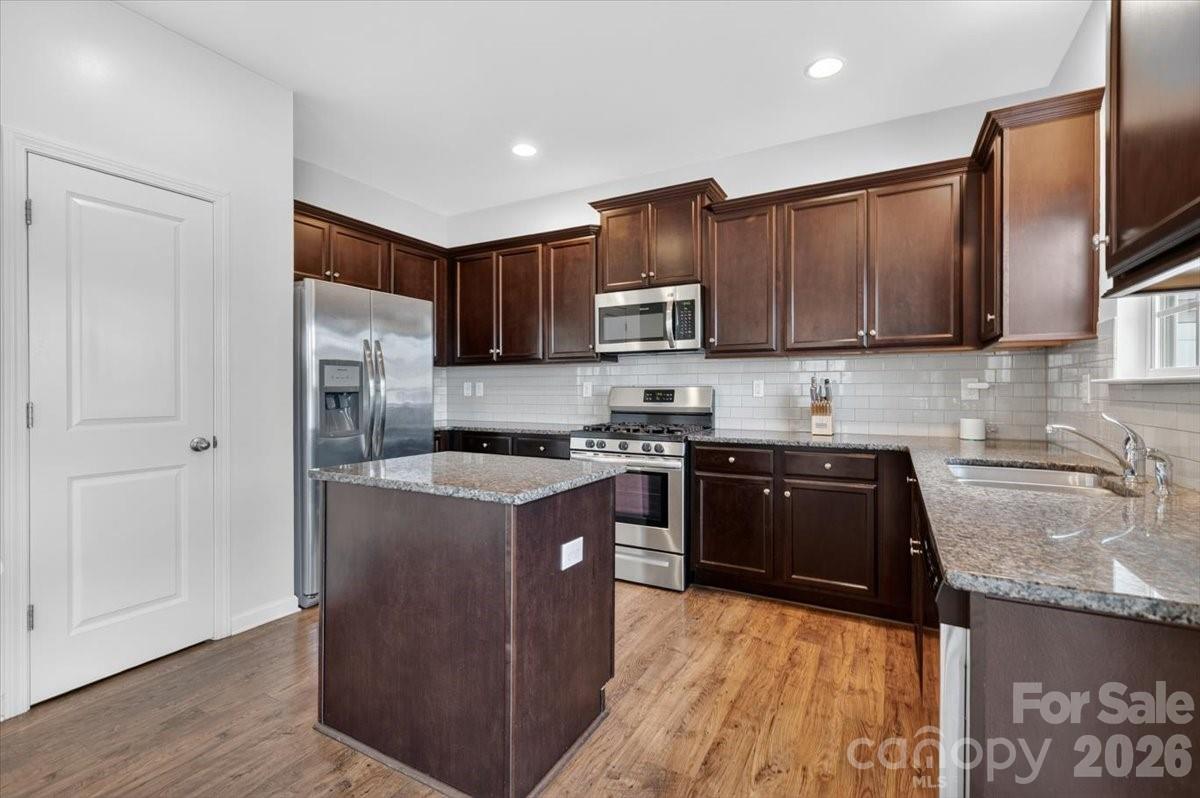 157 Kingsway Drive