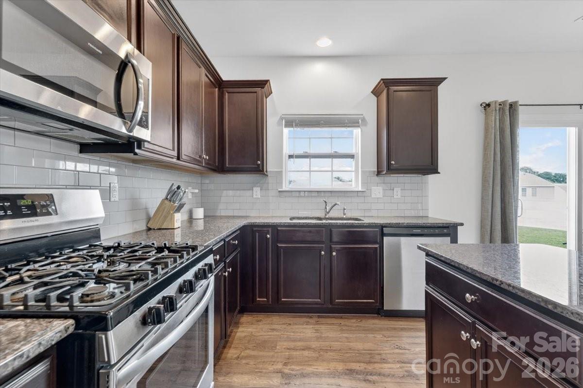 157 Kingsway Drive