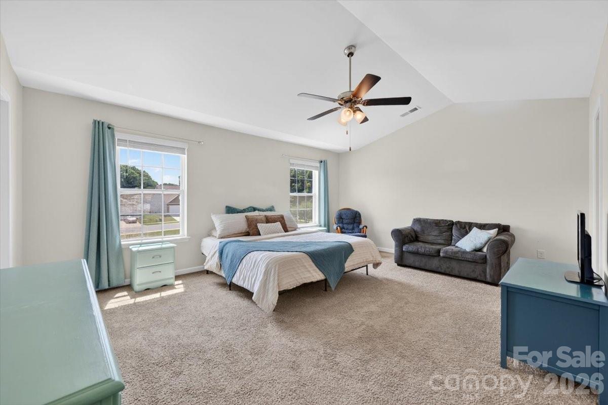 157 Kingsway Drive