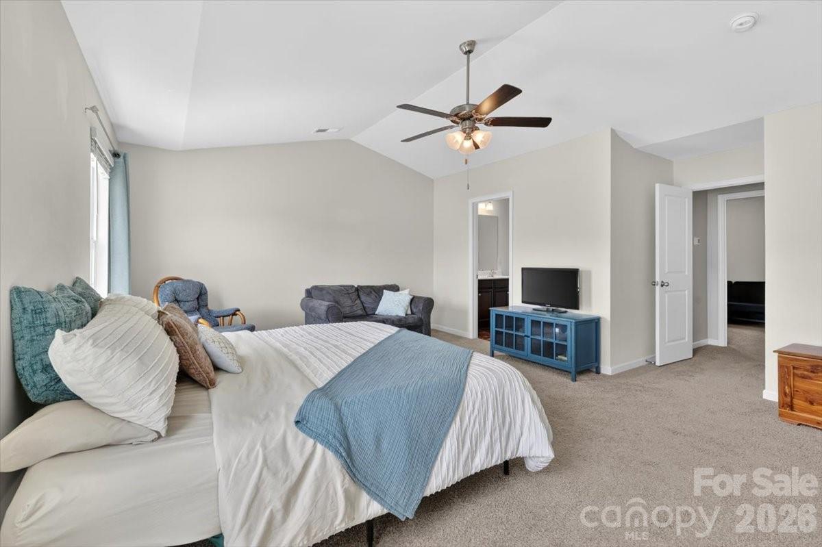 157 Kingsway Drive