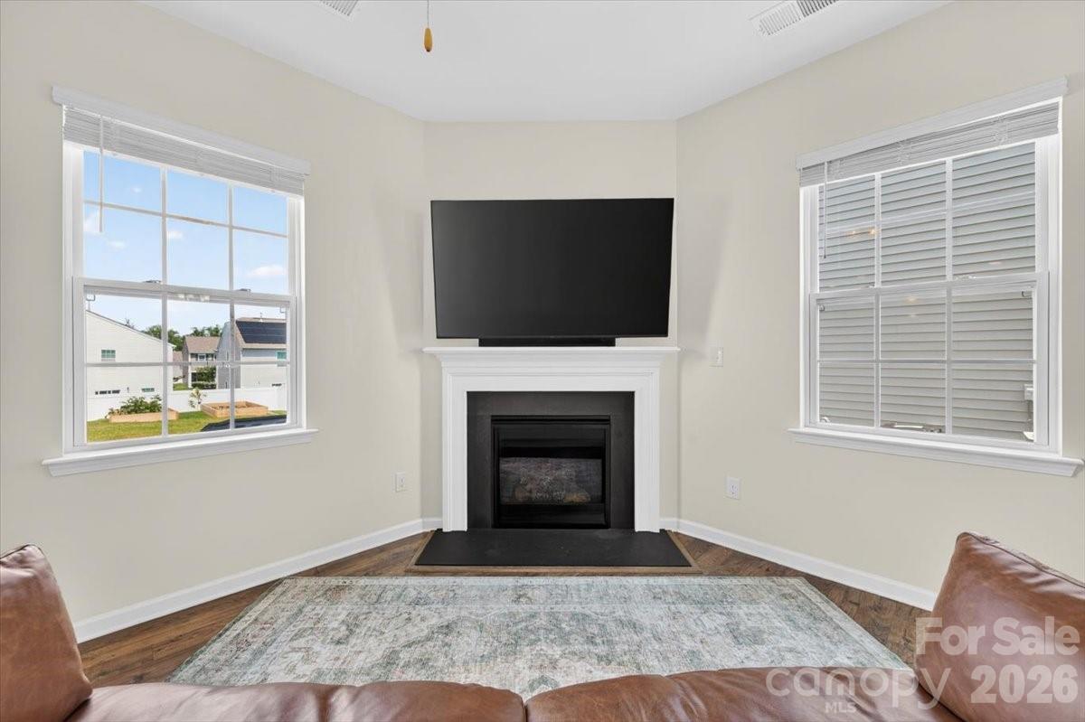 157 Kingsway Drive