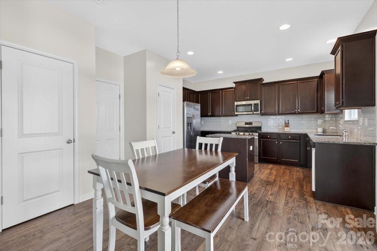 157 Kingsway Drive