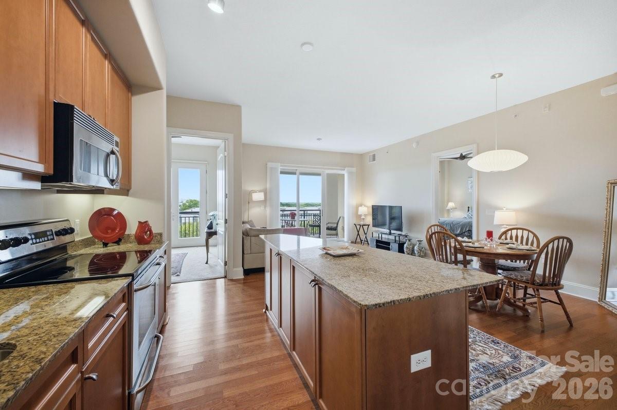 4620 Piedmont Row Drive Unit: 714