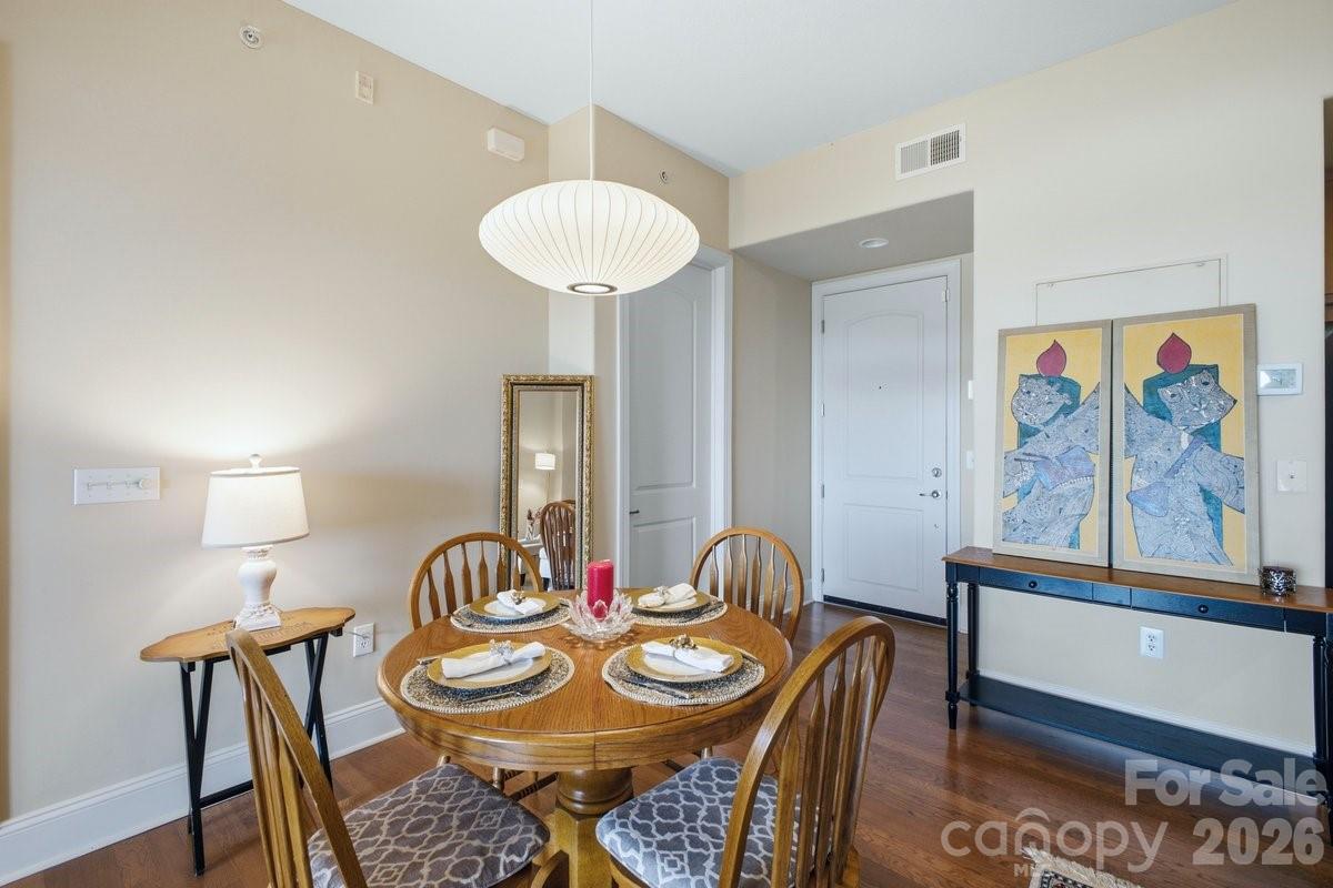 4620 Piedmont Row Drive Unit: 714