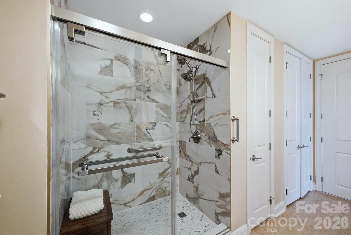 4620 Piedmont Row Drive Unit: 714