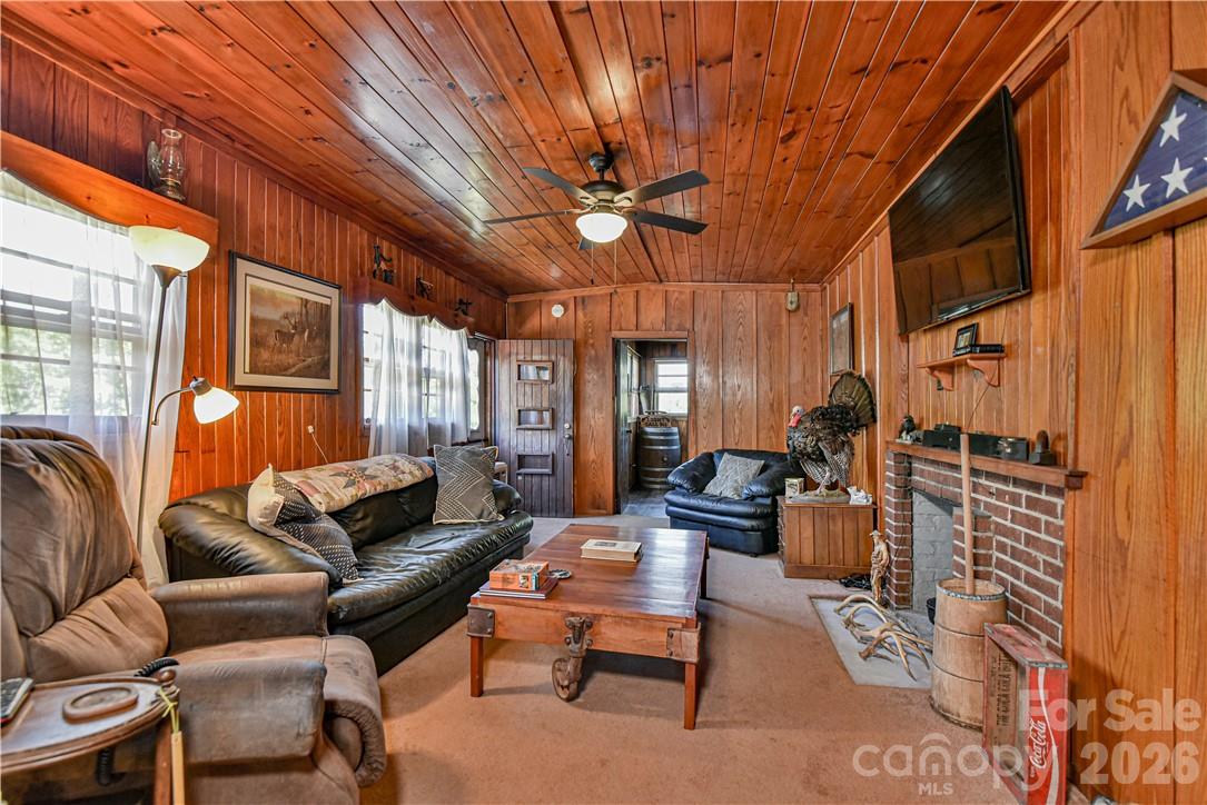 415 Weaverville Road