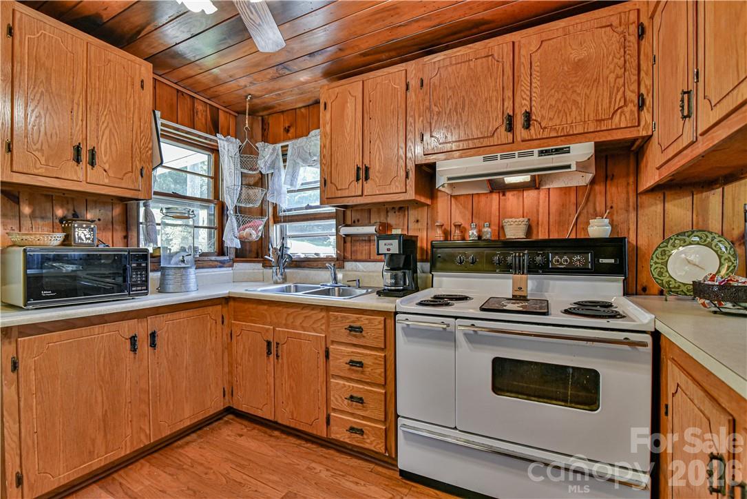 415 Weaverville Road
