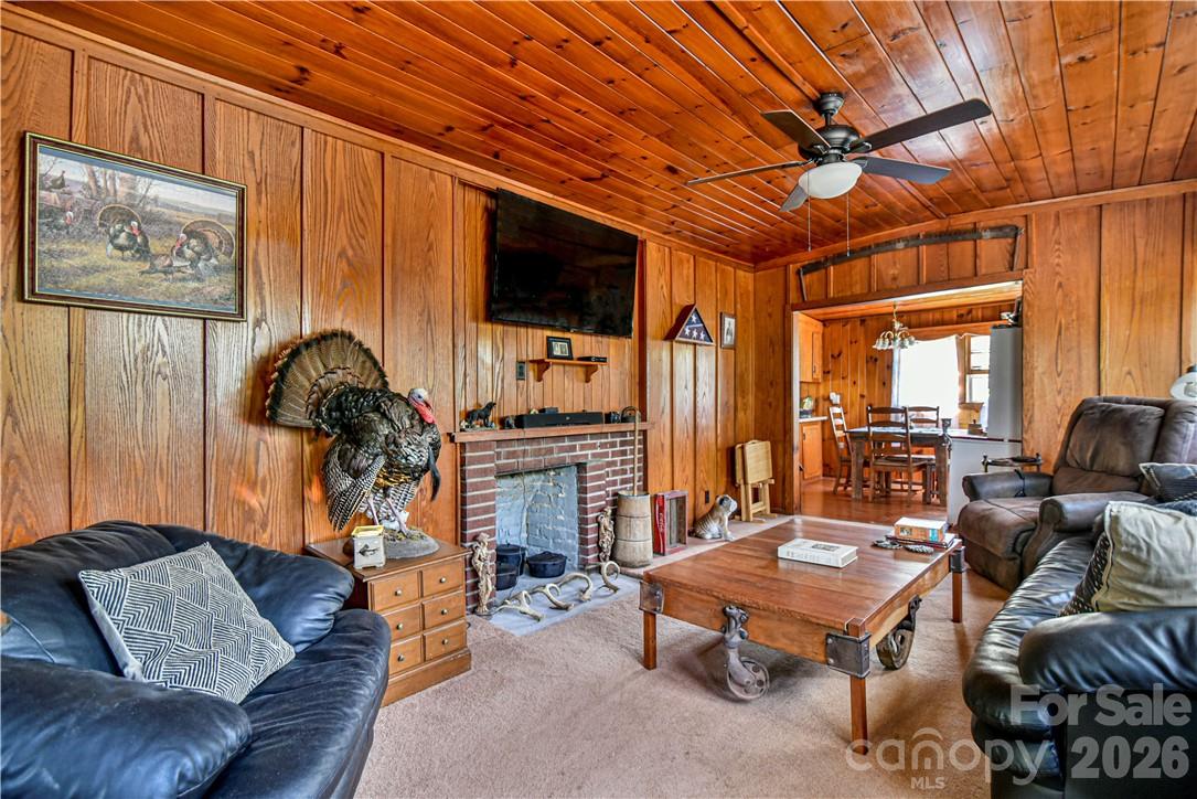 415 Weaverville Road