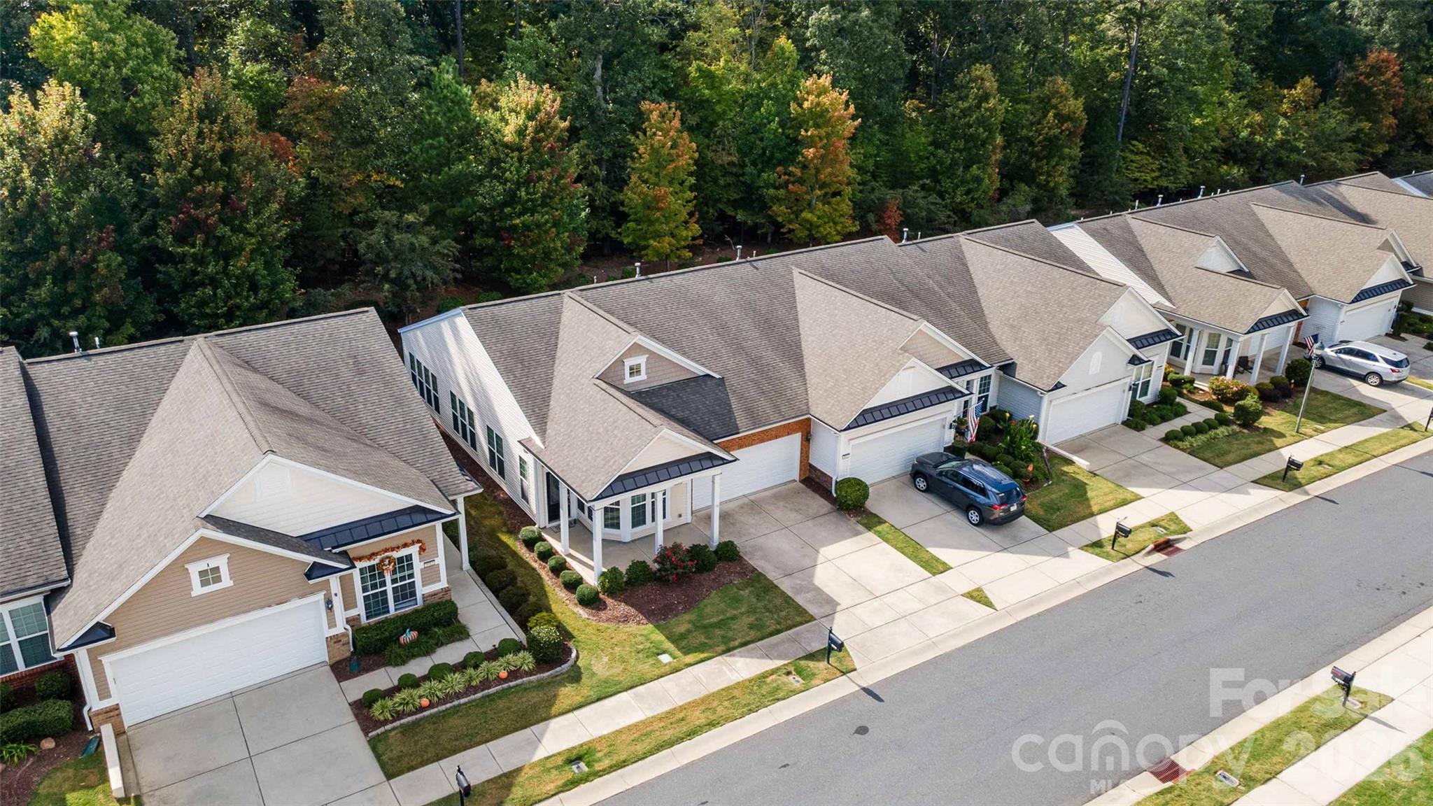 9015 Smokey Hill Lane