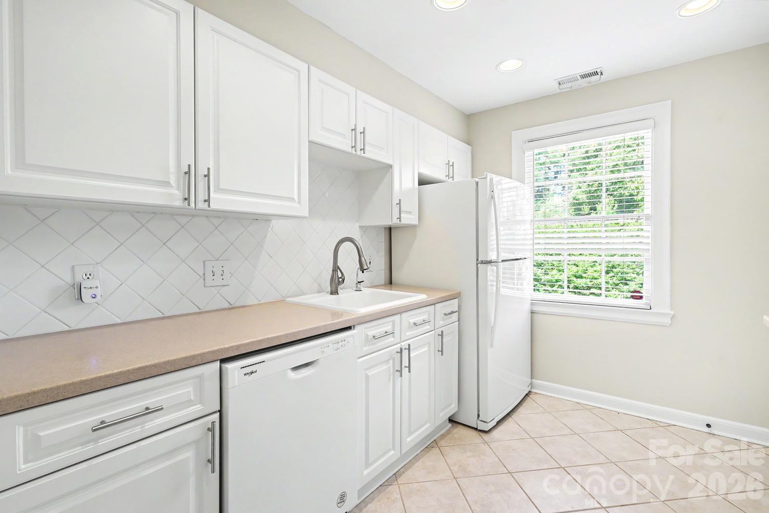 106 Colville Road Unit: 33A