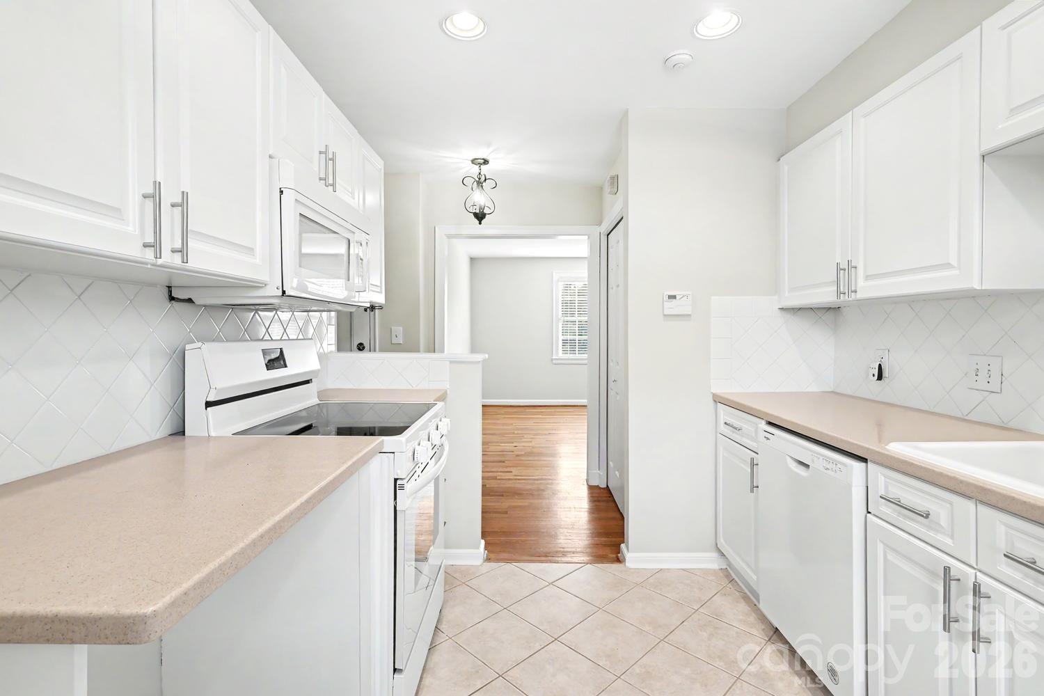 106 Colville Road Unit: 33A