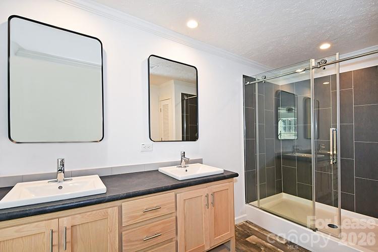 5433 King Wilkinson Road