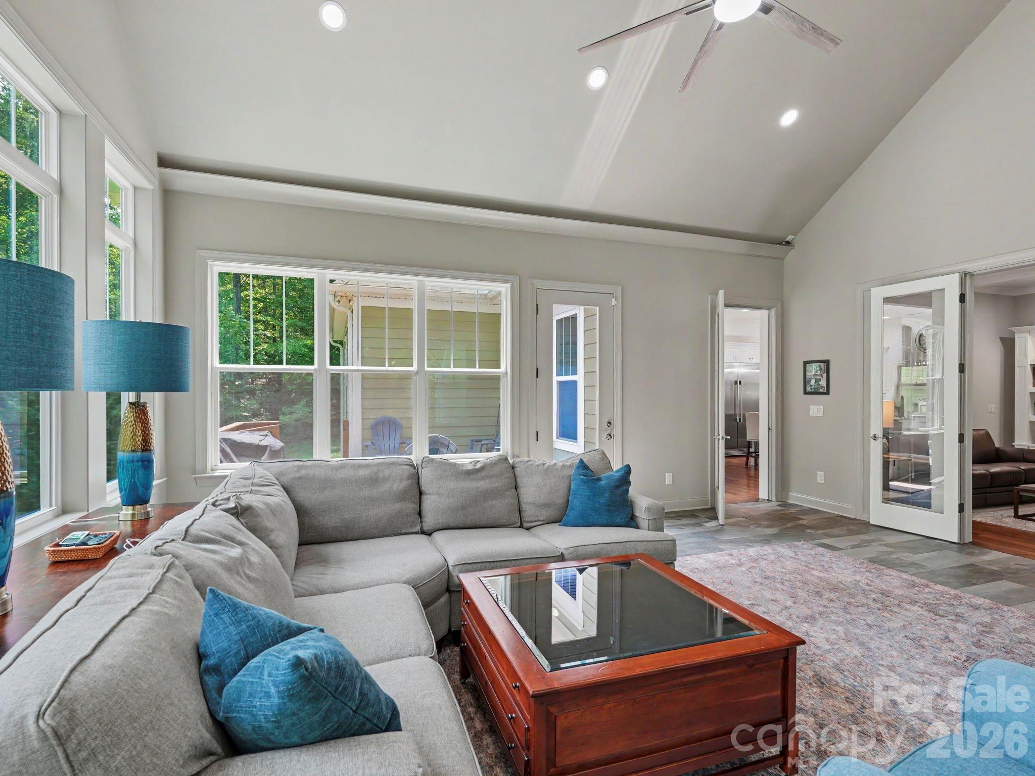 9560 Regent Drive