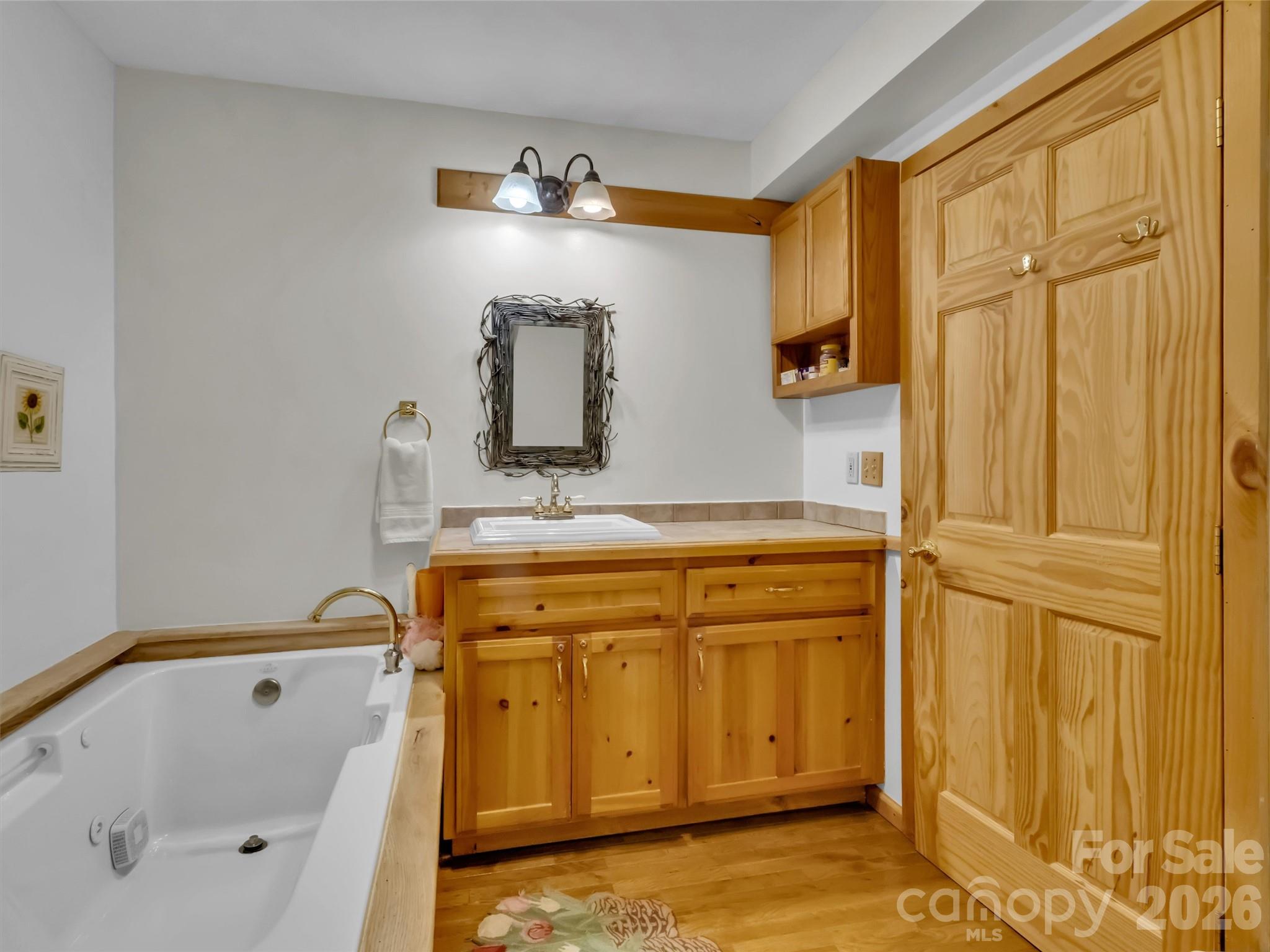 12 Signal Ridge