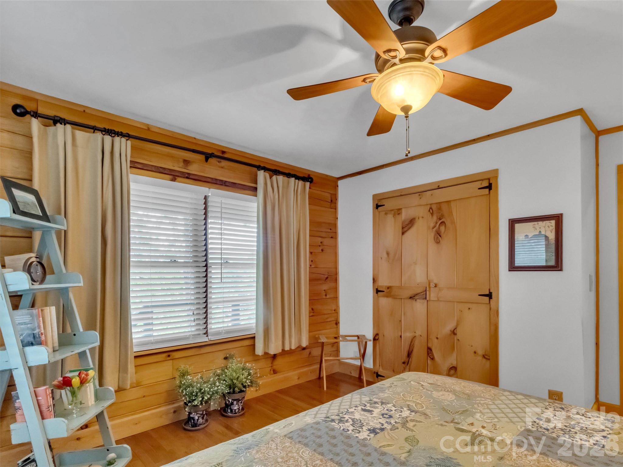 12 Signal Ridge