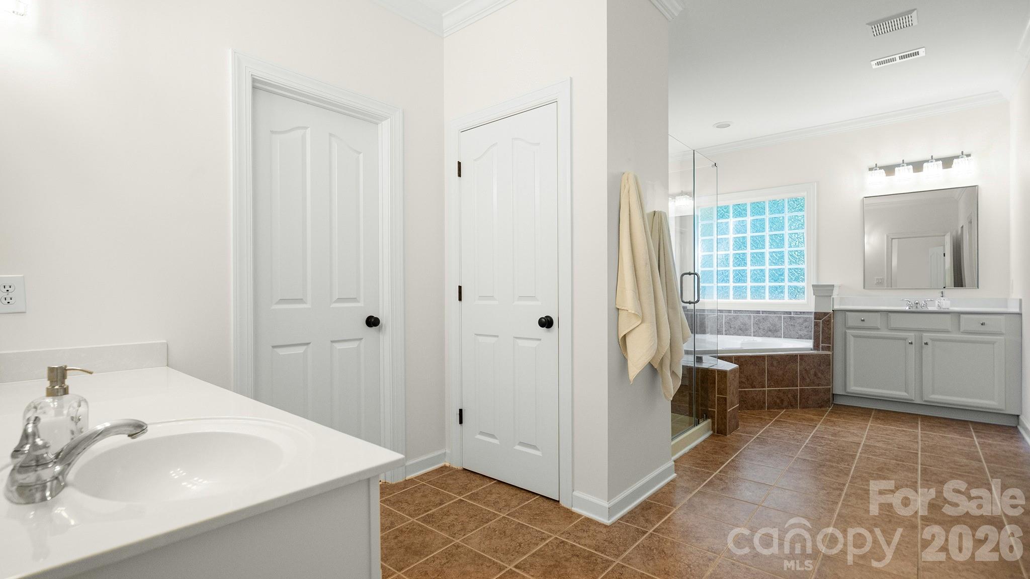 1006 Channelstone Way