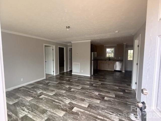 87 Gravel Hill Court