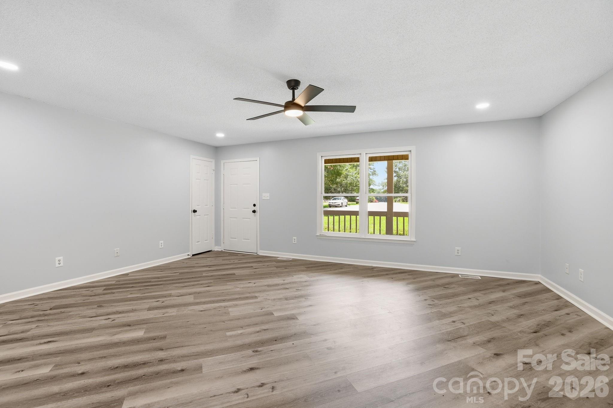1801 Bridgewood Drive